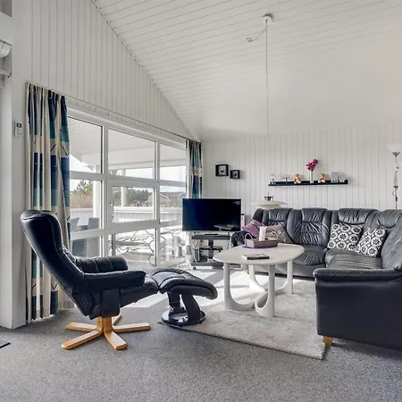 Esir - 800m From The Sea By Interhome *