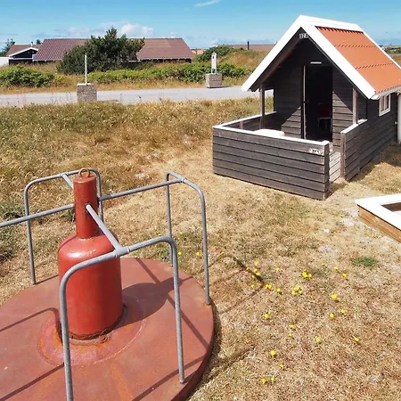 Esir - 800m From The Sea By Interhome Bjerregård